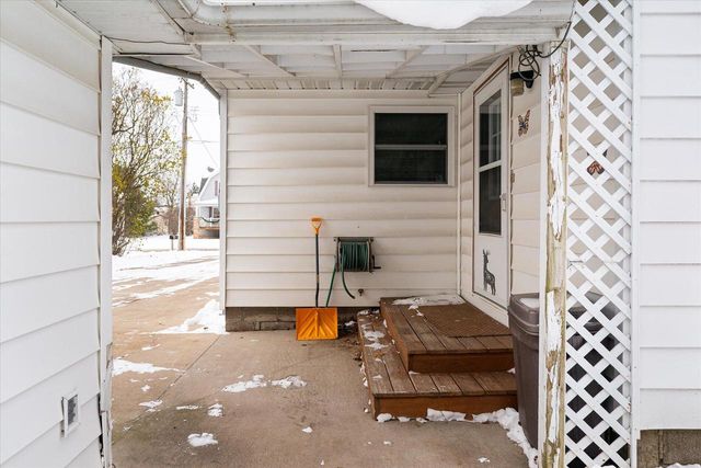 111 Coon Prairie AVENUE, Westby, WI 54667