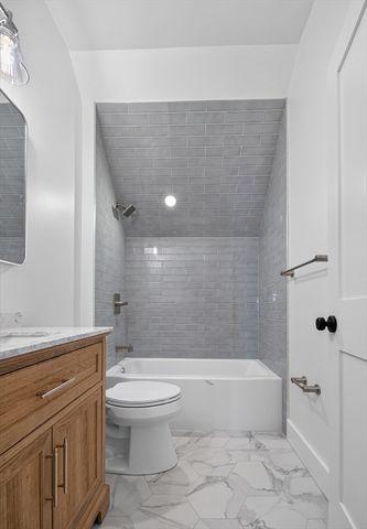 533 Washington Street E, Boston, MA 02124