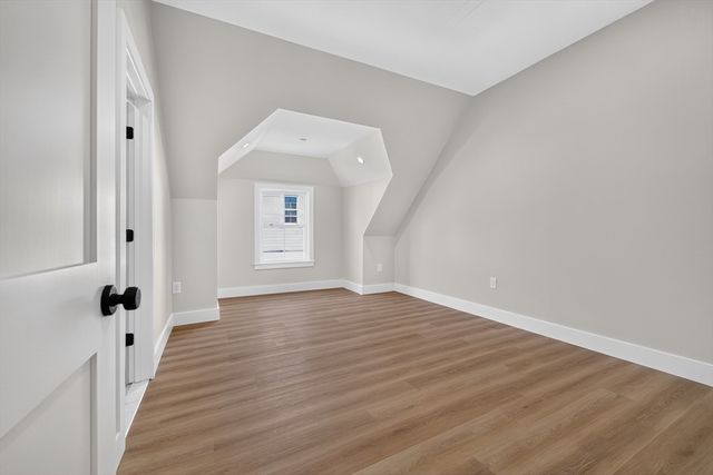 533 Washington Street E, Boston, MA 02124