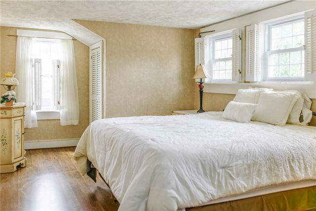 165 Sowams Road, Barrington, RI 02806