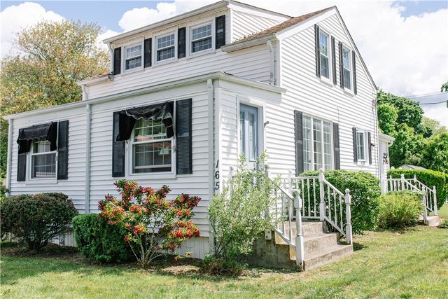 165 Sowams Road, Barrington, RI 02806