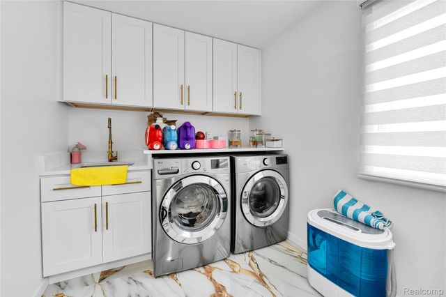 20379 Bannister Drive, Macomb Township, MI 48044