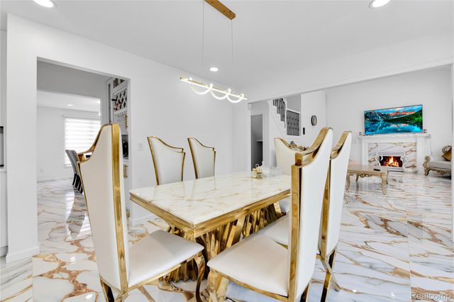 20379 Bannister Drive, Macomb Township, MI 48044