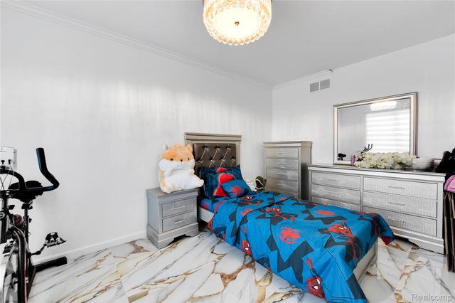 20379 Bannister Drive, Macomb Township, MI 48044