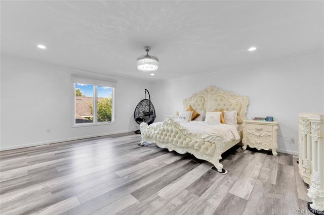 20379 Bannister Drive, Macomb Township, MI 48044