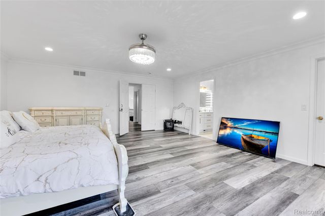 20379 Bannister Drive, Macomb Township, MI 48044