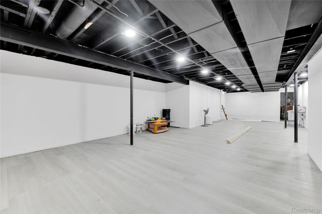 20379 Bannister Drive, Macomb Township, MI 48044