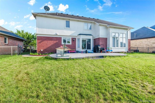 20379 Bannister Drive, Macomb Township, MI 48044