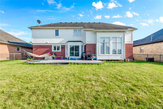 20379 Bannister Drive, Macomb Township, MI 48044