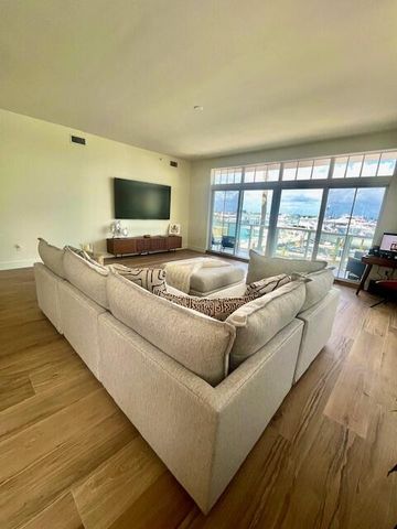 184 Lake Drive 3102, Palm Beach Shores, FL 33404