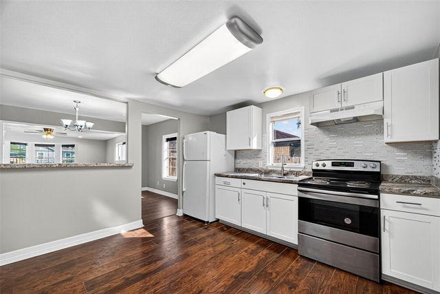 4034 Caplin Street, Houston, TX 77026