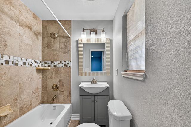 4034 Caplin Street, Houston, TX 77026