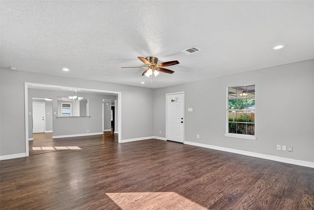 4034 Caplin Street, Houston, TX 77026