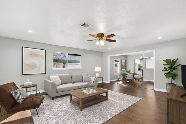 4034 Caplin Street, Houston, TX 77026