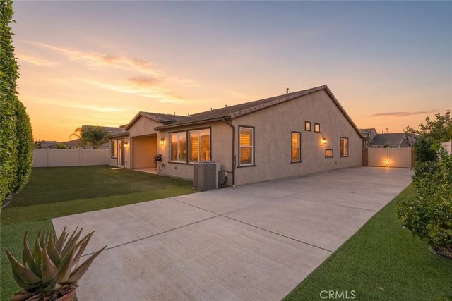 29646 Saddlebred Circle, Menifee, CA 92584