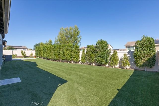 29646 Saddlebred Circle, Menifee, CA 92584
