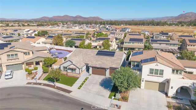 29646 Saddlebred Circle, Menifee, CA 92584