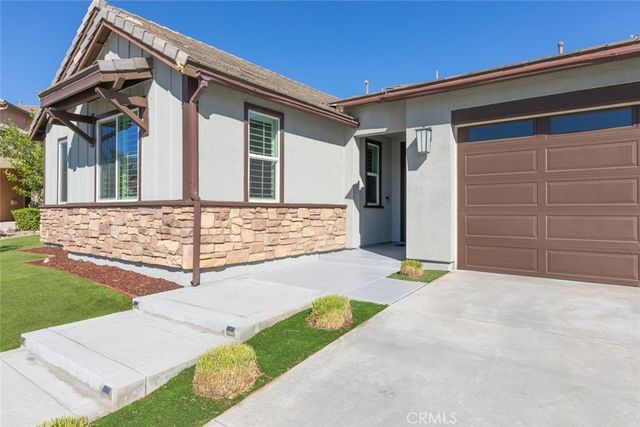 29646 Saddlebred Circle, Menifee, CA 92584