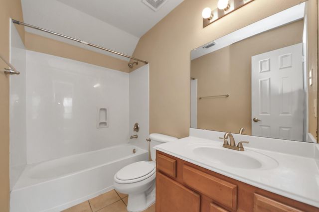 2142 Vermillion Oak Street, Fresno, TX 77545