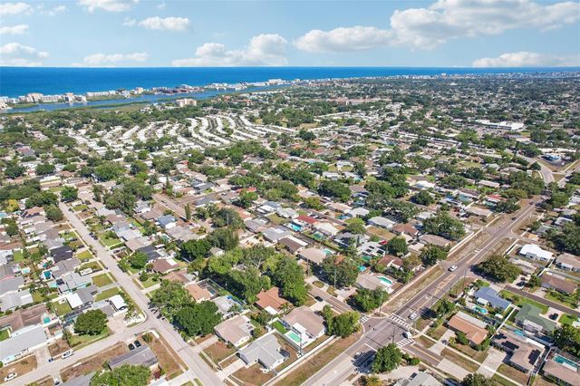 13700 86TH AVENUE, Seminole, FL 33776