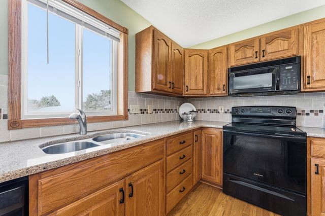 2227 Viola Heights Drive NE, Rochester, MN 55906