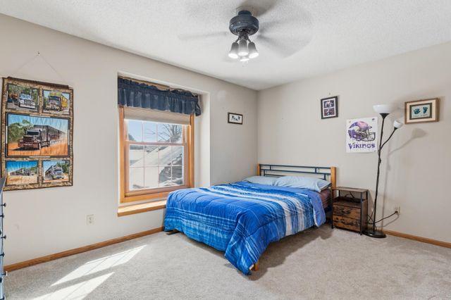 2227 Viola Heights Drive NE, Rochester, MN 55906