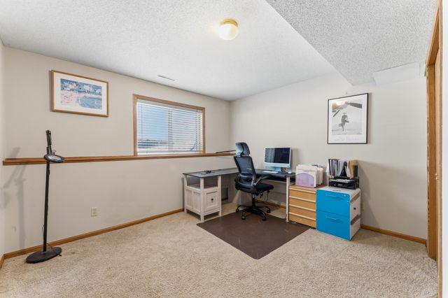 2227 Viola Heights Drive NE, Rochester, MN 55906