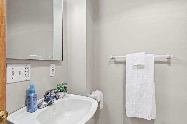 2227 Viola Heights Drive NE, Rochester, MN 55906