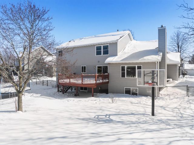 2227 Viola Heights Drive NE, Rochester, MN 55906