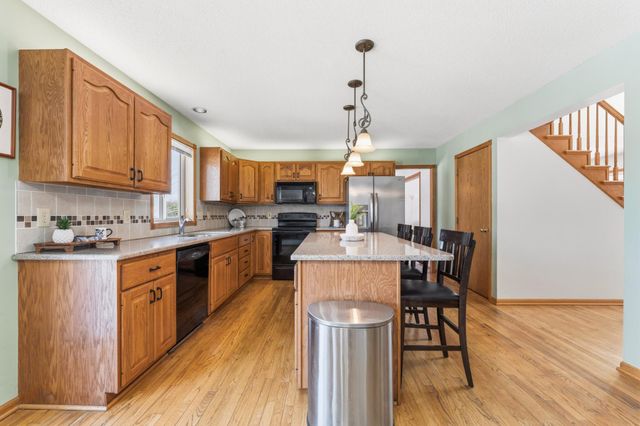 2227 Viola Heights Drive NE, Rochester, MN 55906