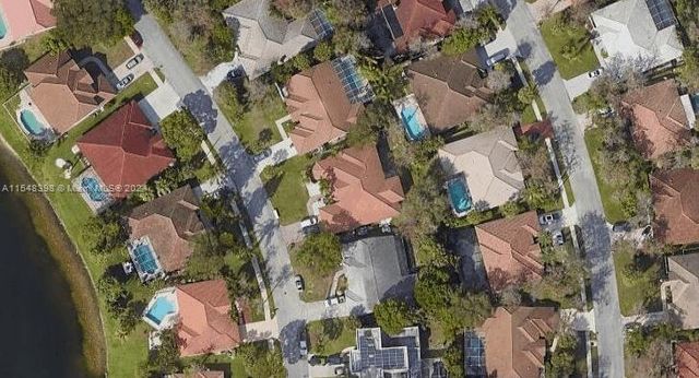 4866 NW 67th Ave, Lauderhill, FL 33319