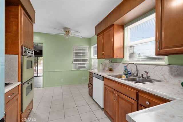 1421 Valencia, San Bernardino, CA 92404