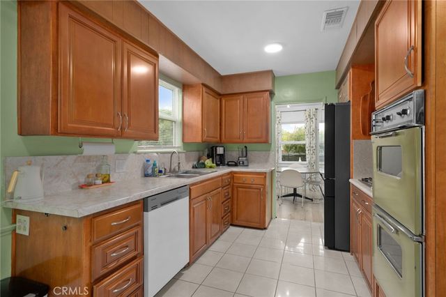 1421 Valencia, San Bernardino, CA 92404