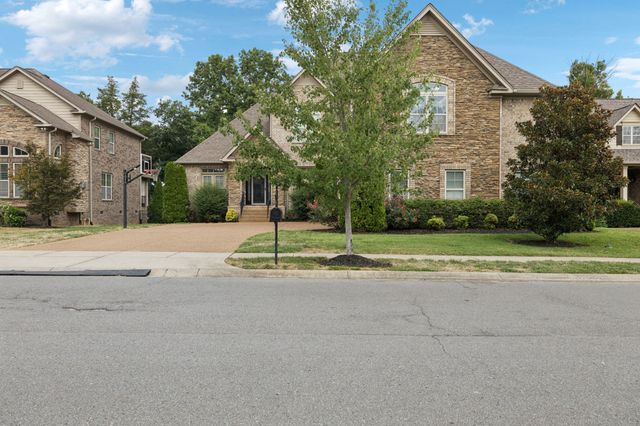 1604 Eden Rose Pl, Nolensville, TN 37135