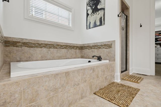 1604 Eden Rose Pl, Nolensville, TN 37135