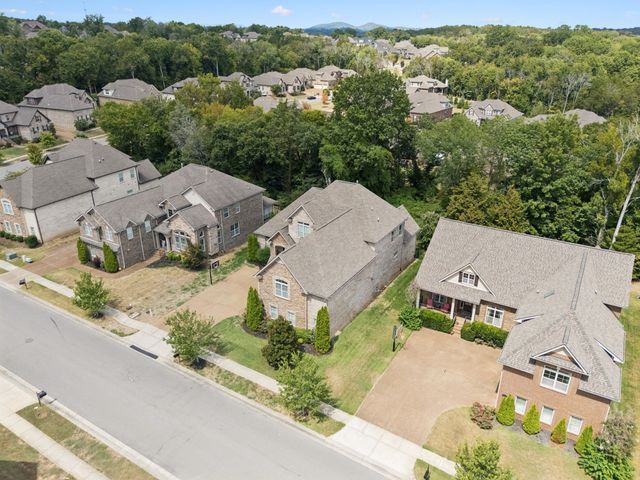 1604 Eden Rose Pl, Nolensville, TN 37135