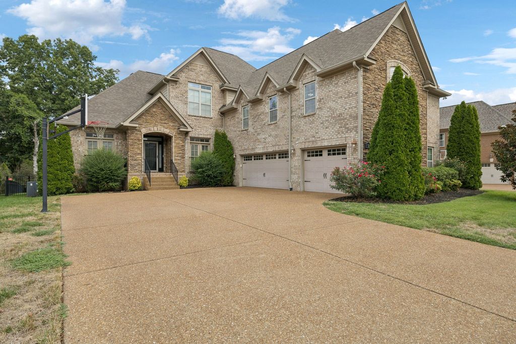 1604 Eden Rose Pl, Nolensville, TN 37135