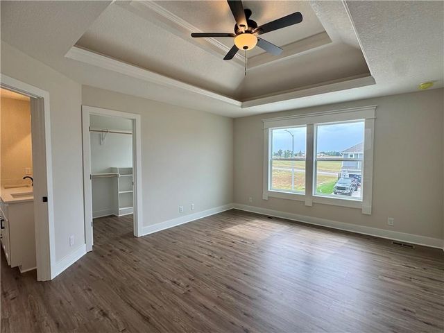 15611 Sheridan Court, Basehor, KS 66007