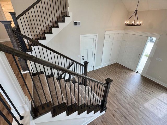 15611 Sheridan Court, Basehor, KS 66007