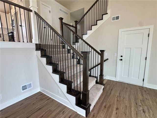 15611 Sheridan Court, Basehor, KS 66007