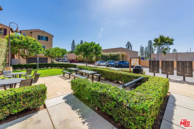 522 S Harbor Boulevard, Santa Ana, CA 92704
