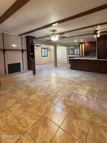 2929 DOUG FORD Drive, El Paso, TX 79935