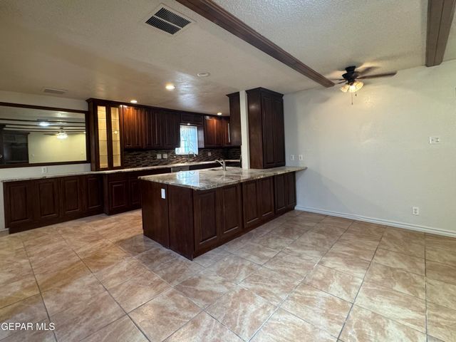 2929 DOUG FORD Drive, El Paso, TX 79935