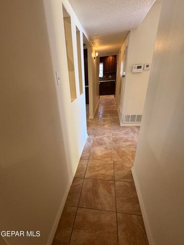 2929 DOUG FORD Drive, El Paso, TX 79935