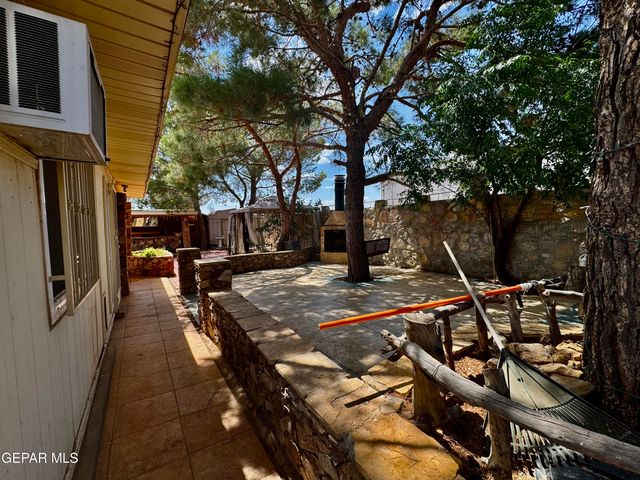 2929 DOUG FORD Drive, El Paso, TX 79935