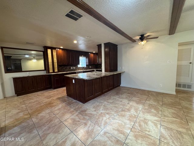 2929 DOUG FORD Drive, El Paso, TX 79935