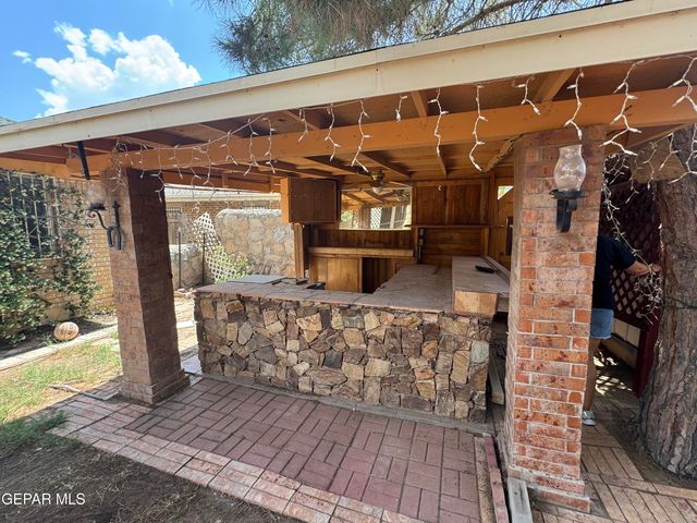 2929 DOUG FORD Drive, El Paso, TX 79935
