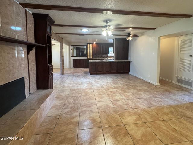 2929 DOUG FORD Drive, El Paso, TX 79935