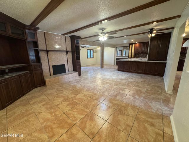 2929 DOUG FORD Drive, El Paso, TX 79935