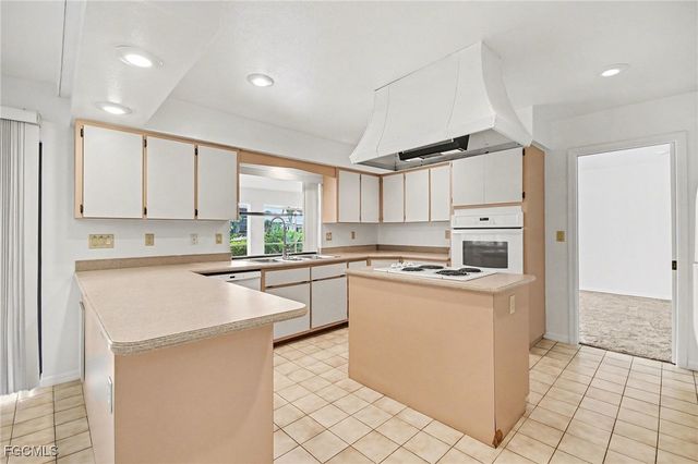 1318 San Mateo DR, Punta Gorda, FL 33950